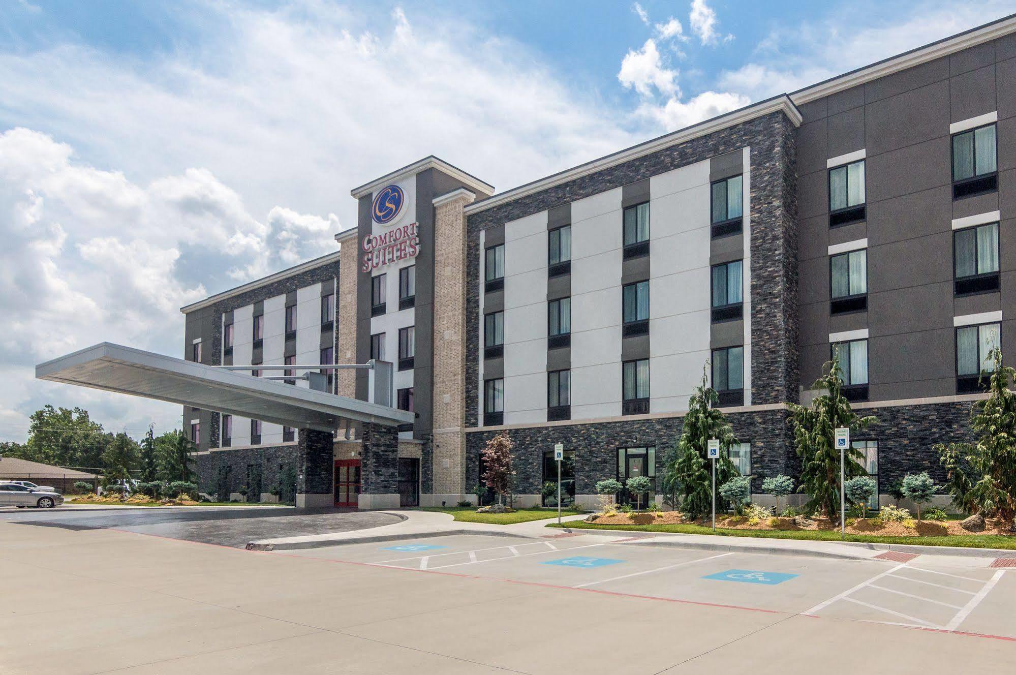 Comfort Suites Meridian And I-40 Oklahoma City Exterior photo